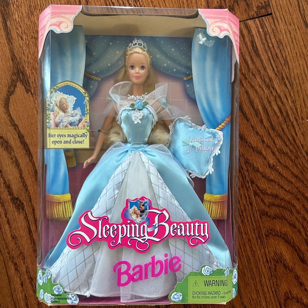 Barbie VTG New in Box Sleeping Beauty Barbie w/ Musical Pillow and closing eyes